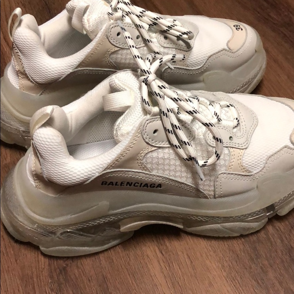 Like-New Balenciaga Triple S white/gray/clear